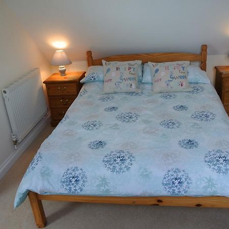 Bramley Cottage Sandown Bagian luar foto