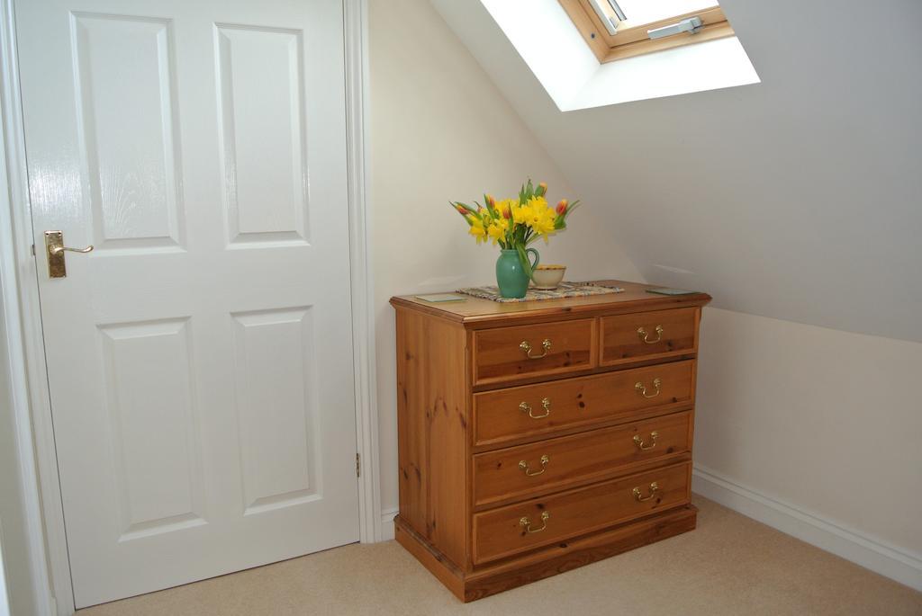 Bramley Cottage Sandown Bagian luar foto